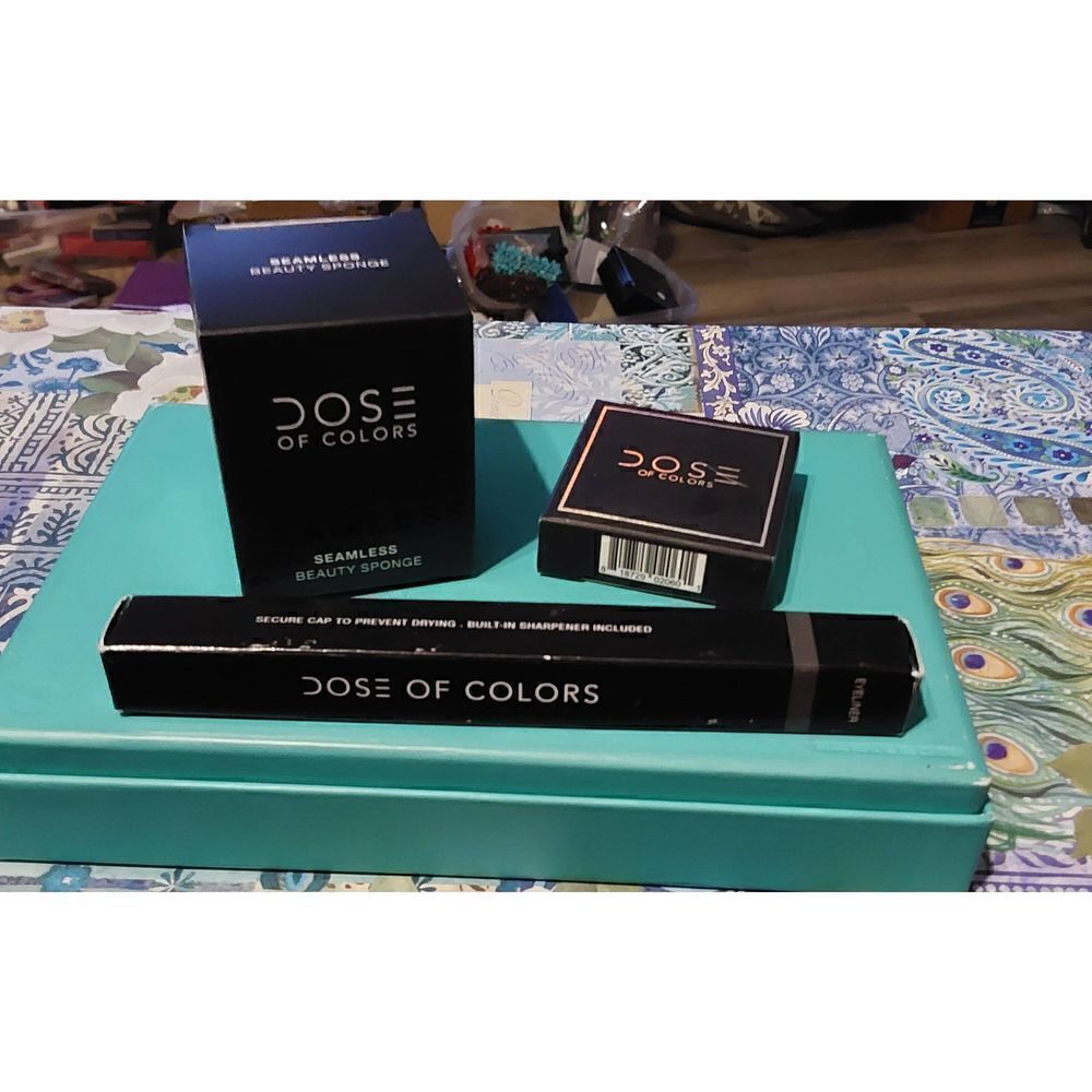 BNIB~ Dose of Colors Three Piece Lot~Eye & Beauty Sponge
